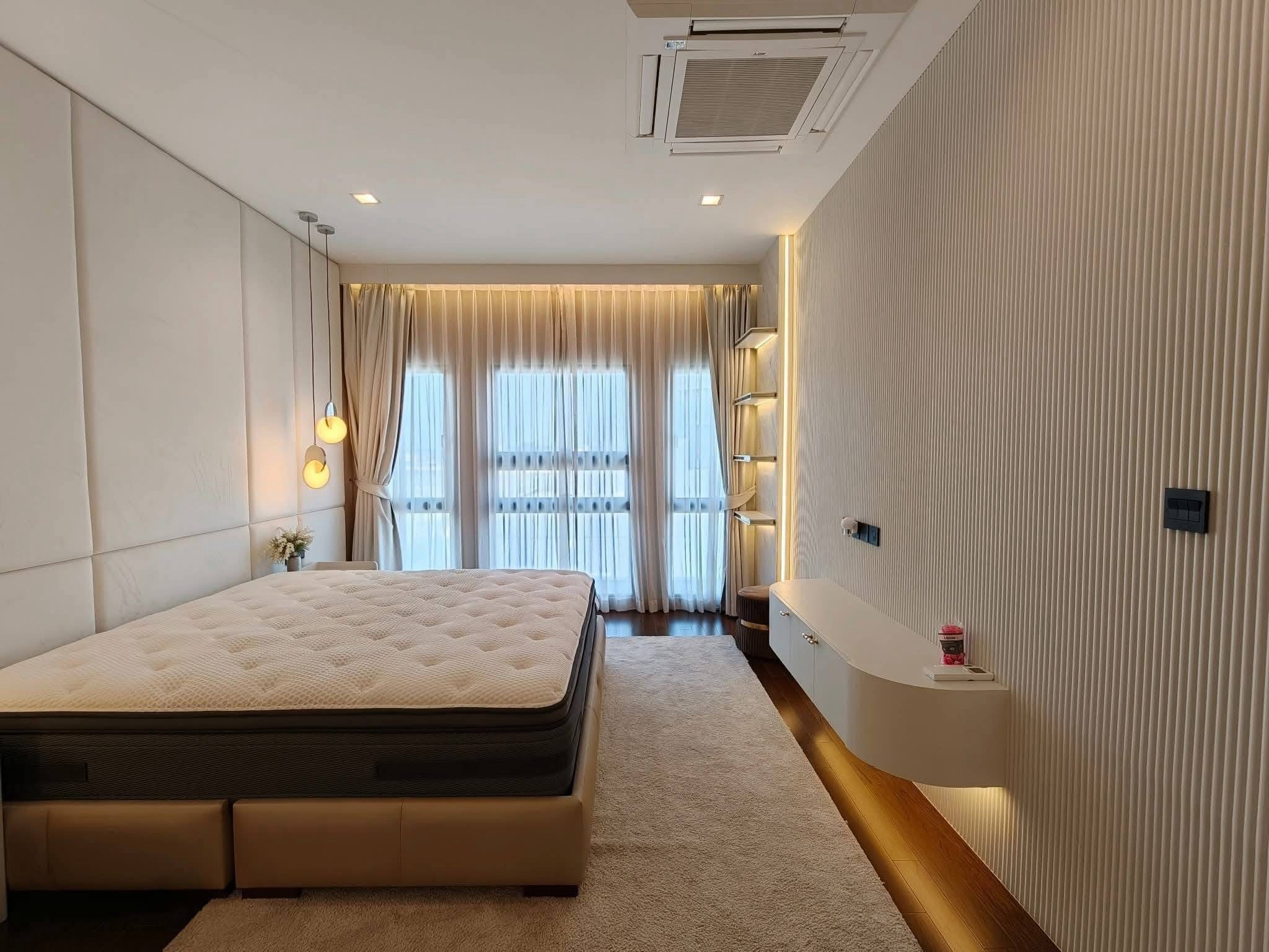 Grand Bangkok Boulevard East Rama 9 - 10