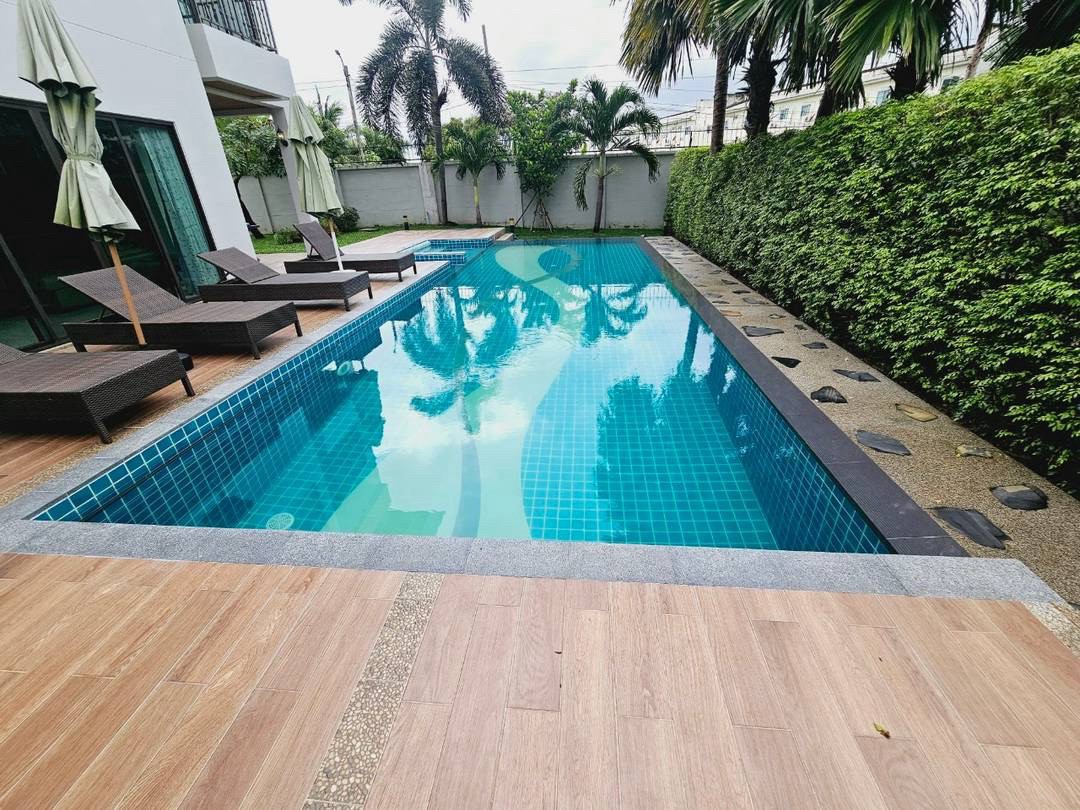 Masterpiece Rama 9｜Luxury House for Rent - image 2