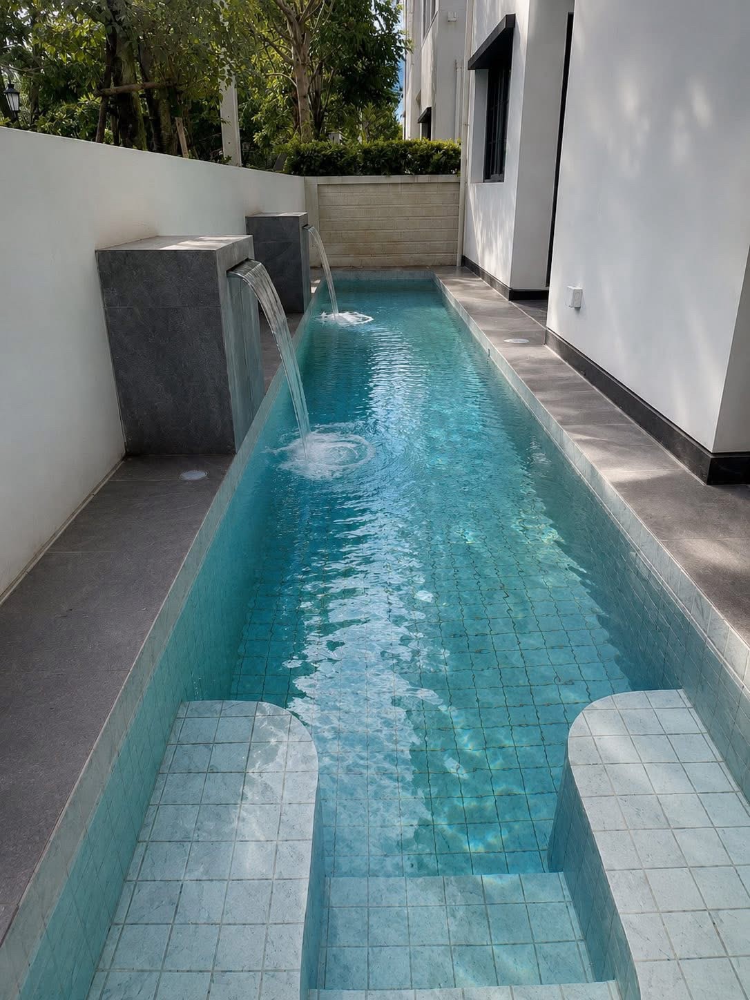 บ้านหรูพร้อมสระว่ายน้ำ ติด Mega Bangna - image 2