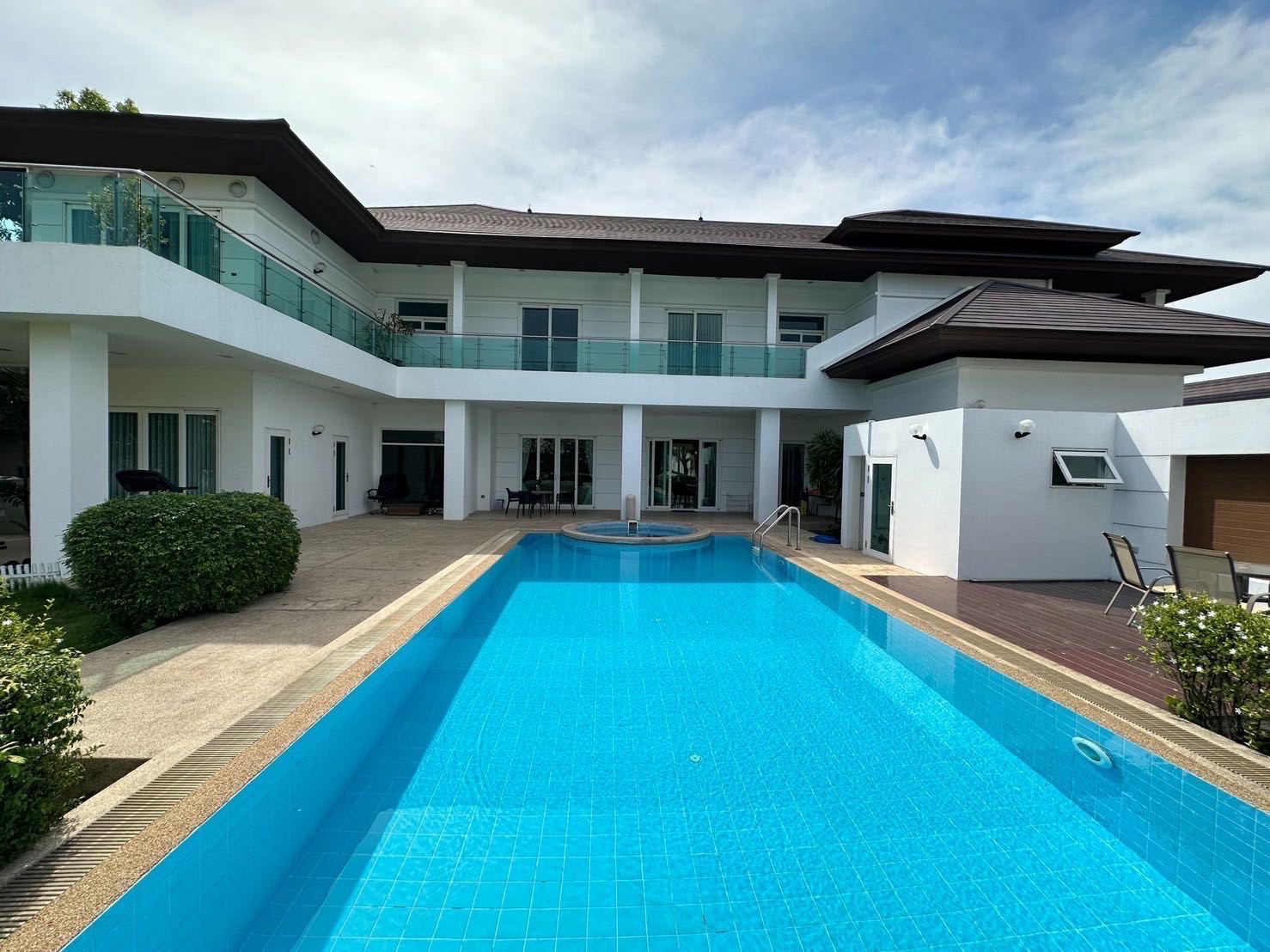 ��� Luxury Modern Mansion for Sale & Rent in Windmill Golf Course, Bangna KM 10.5 - image 1