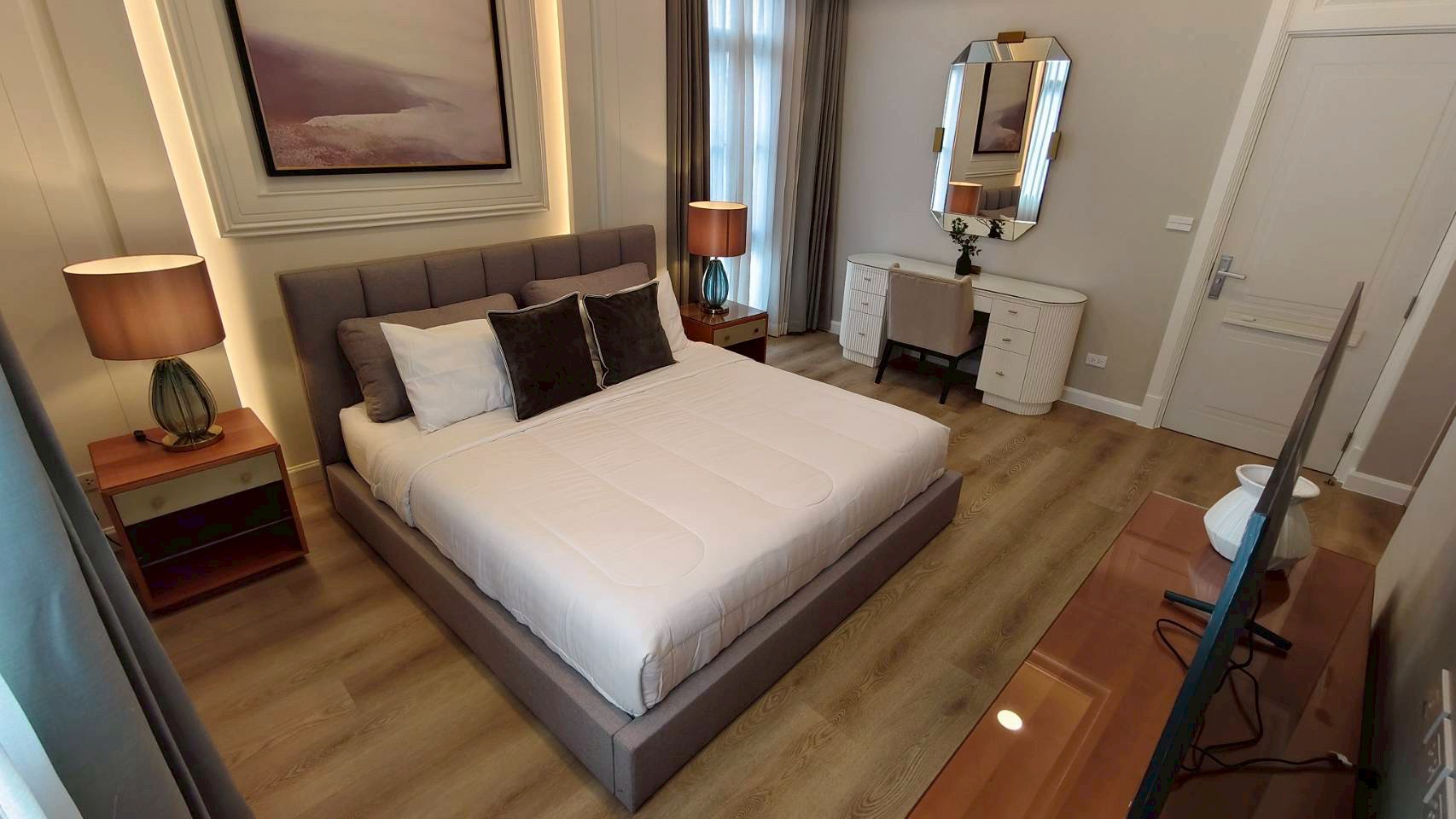 ��� Modern Luxury – Elegant, Sophisticated, and Contemporary ✨ - 14