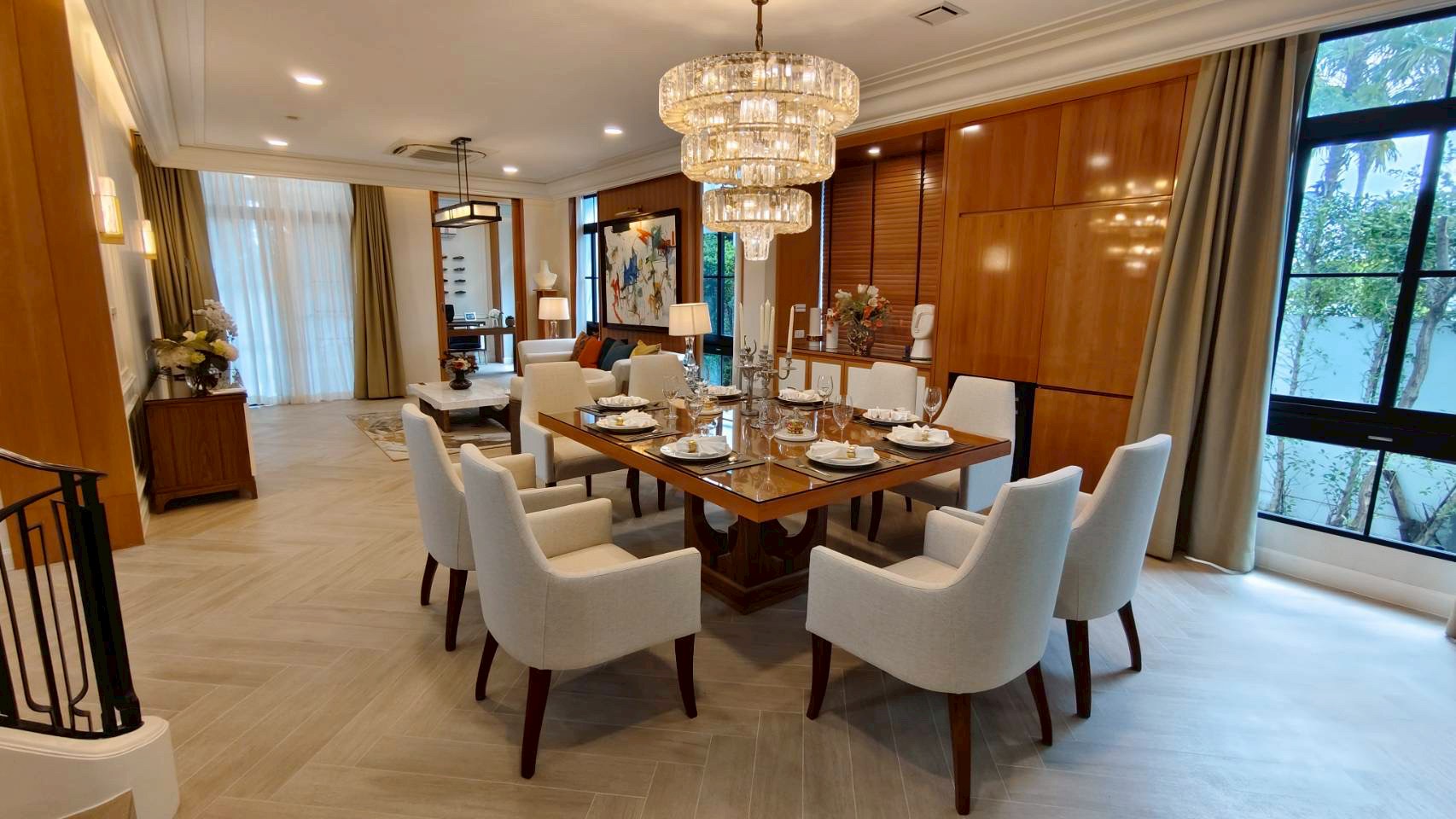 ��� Modern Luxury – Elegant, Sophisticated, and Contemporary ✨ - image 5