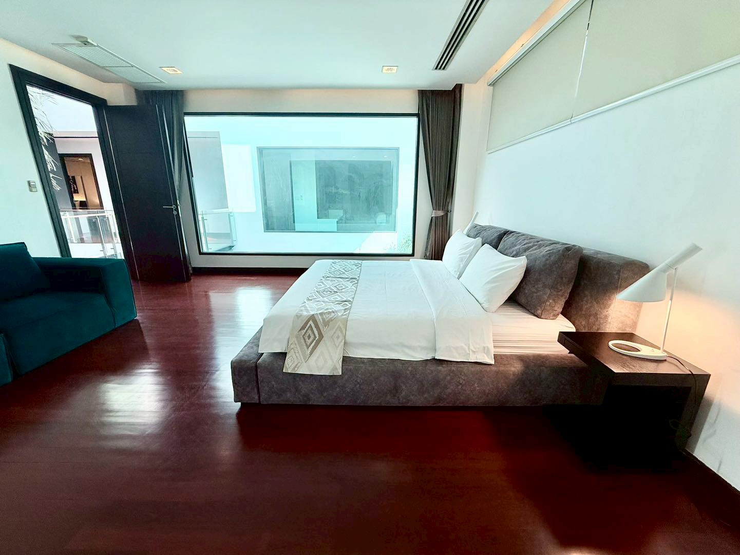 Project Name: Ekkamai Private Pool Villa - 20