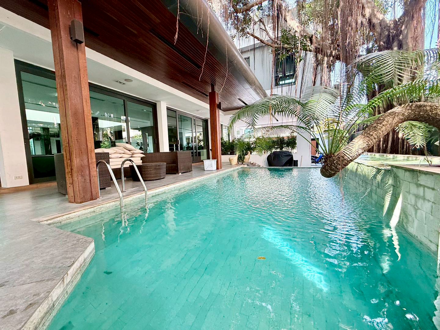 Project Name: Ekkamai Private Pool Villa - image 5
