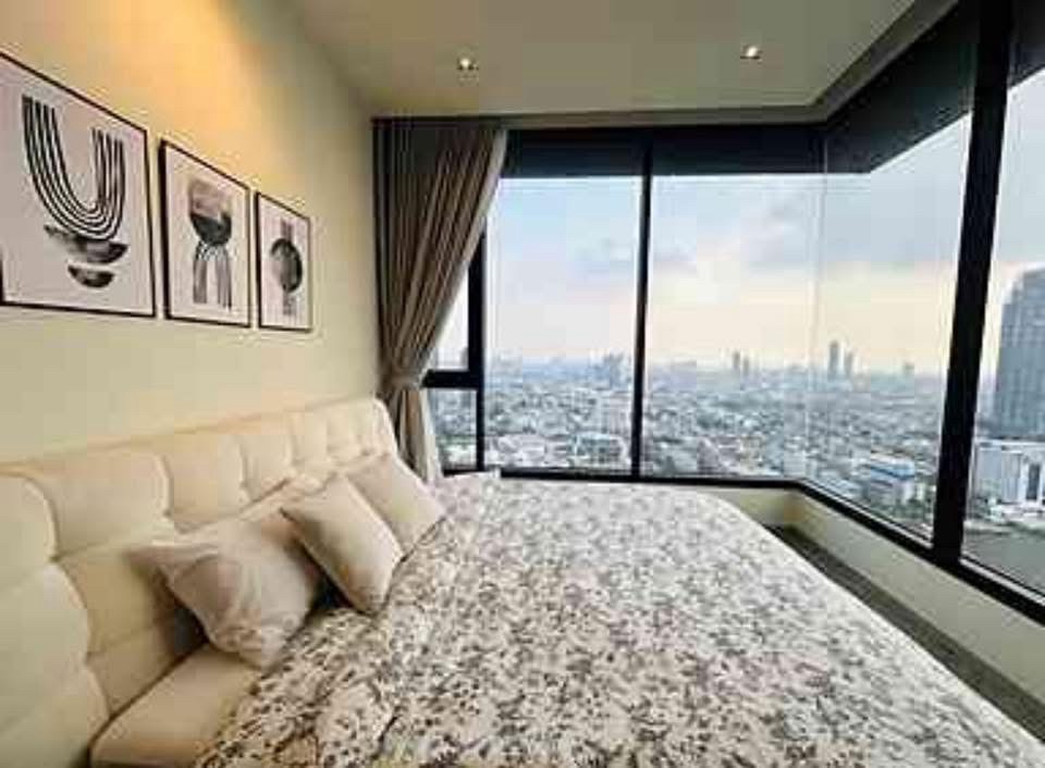 Chapter Charoennakhorn-Riverside - 10